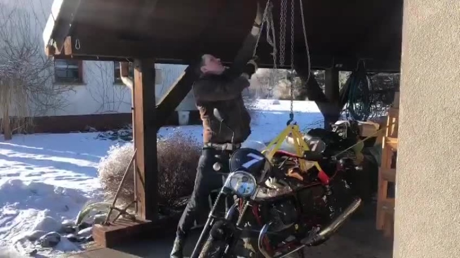 podciaganie-motocykla