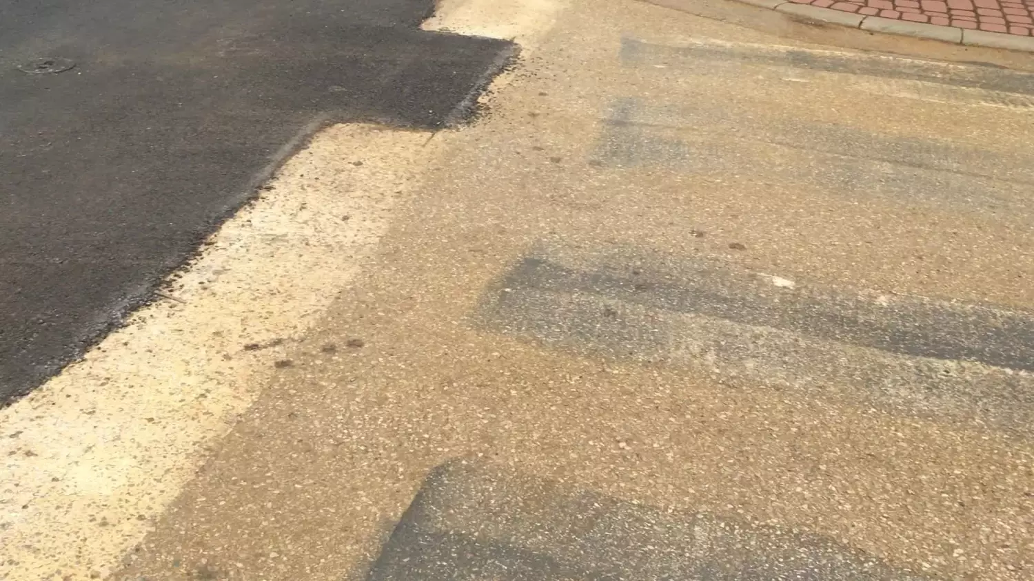 pyl-z-odlewni-ulica-senatorska-zawiercie.mp4