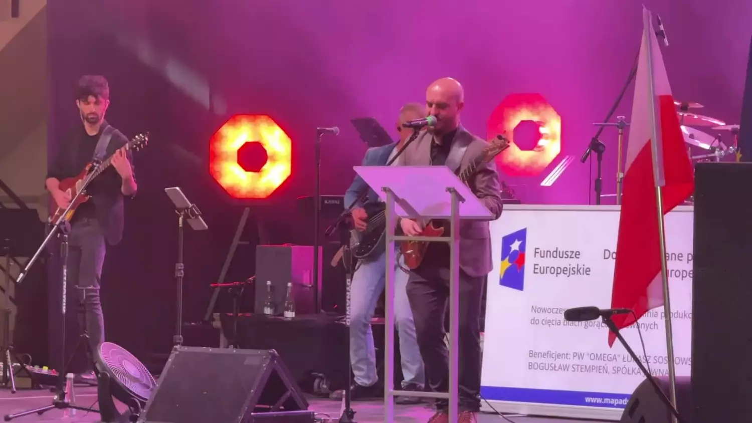 jurajska-szkola-rocka-zawiercie-koncert-w-firmie-omega-31-01-2026-7.mp4